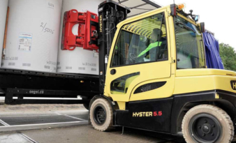 HYSTER INTRODUCES “DAMAGE AVOIDANCE” SOLUTIONS FOR HANDLING PAPER REELS