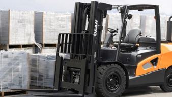 Doosan launches powerful 9-Series forklifts – combining Euro Stage V compliance with high-performance