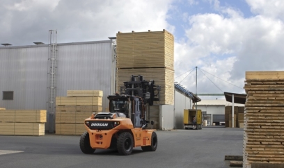 Doosan powers up with fuel-efficient heavy lifting 9-Series 